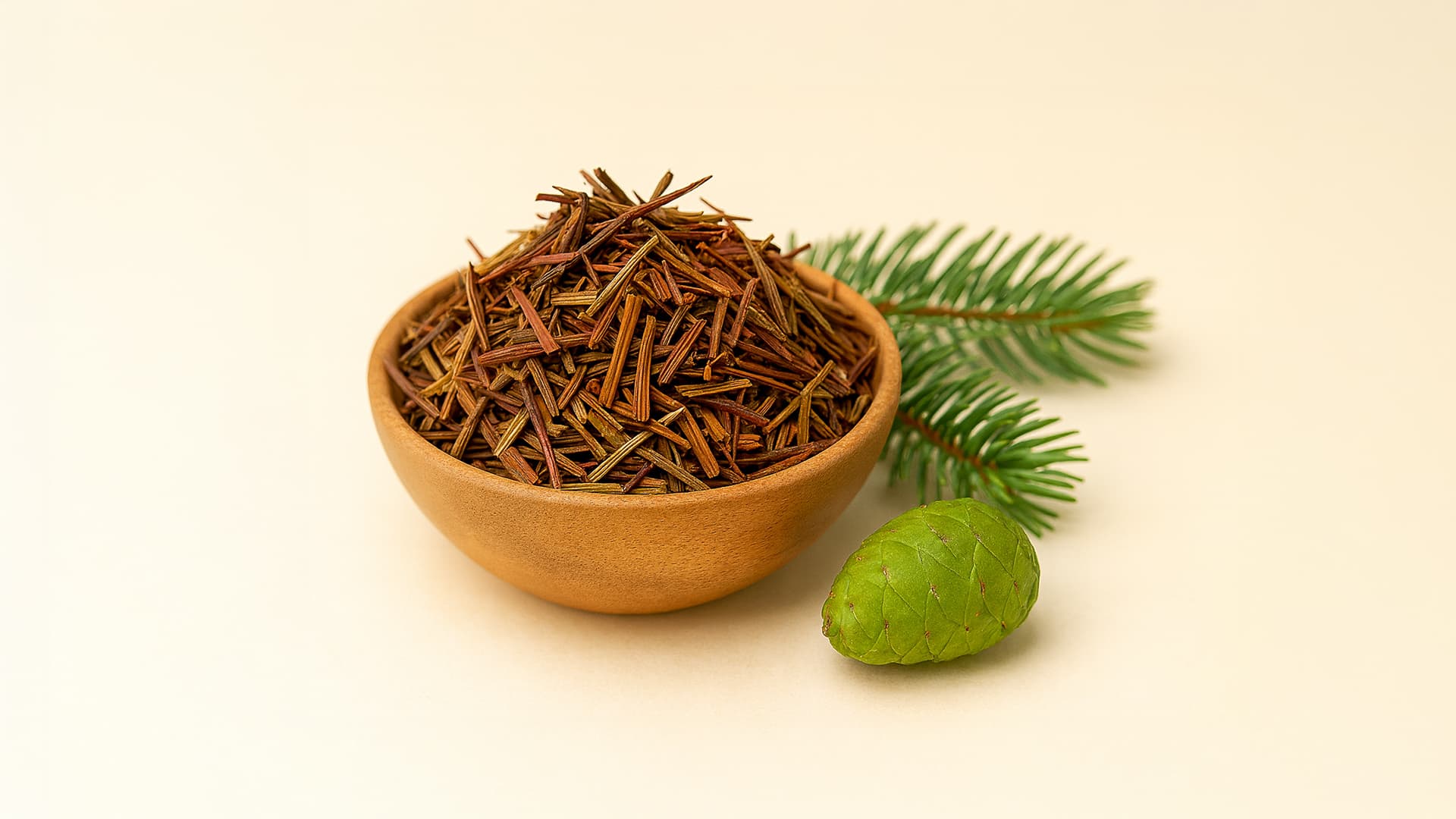 Thaleespathra Natural Extract bottle and leaves